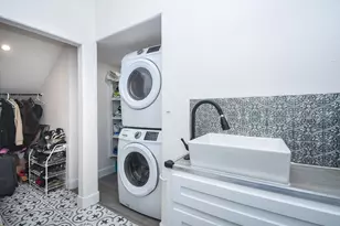614 W 28th St, Houston, TX 77008 - Photo 10