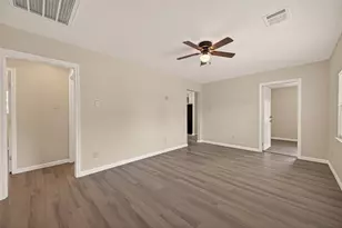 14022 Rosecrest Dr, Houston, TX 77045 - Photo 4