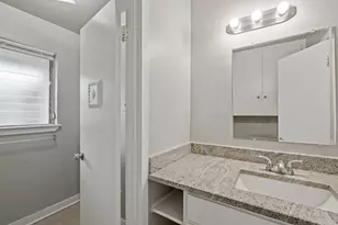 2634 Knotty Oaks Trail, Houston, TX 77045 - Photo 10