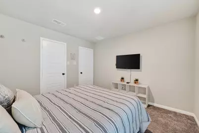 4402 Low Meadow Lane, Katy, TX 77493 - Photo 32