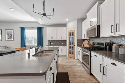 4402 Low Meadow Lane, Katy, TX 77493 - Photo 10