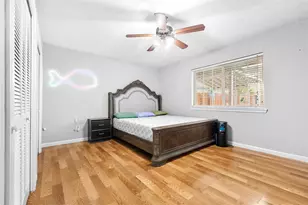 10530 Towne Square Rd, Sugar Land, TX 77498 - Photo 16