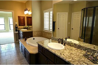 2498 Encino Avenue, League City, TX 77573 - Photo 16