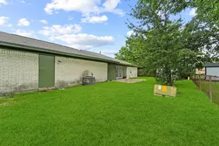 4704 Coachman Dr, Baytown, TX 77521 - Photo 28