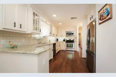 845 W 21st Street, Houston, TX 77008 - Photo 10