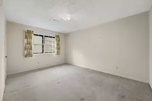 2211 Deer Springs Dr, Houston, TX 77339 - Photo 16