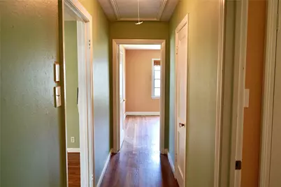 7328 Oak Hill Drive, Houston, TX 77087 - Photo 10