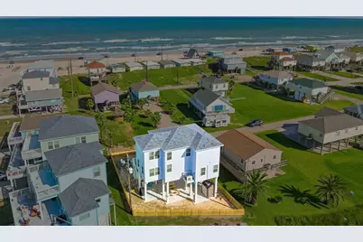 622 Crane Court, Surfside Beach, TX 77541 - Photo 1