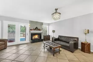 64 April Hill, Conroe, TX 77356 - Photo 4