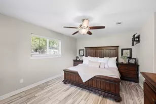 13630 Rolling Hills Dr, Beaumont, TX 77713 - Photo 20