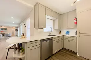 8423 Glen Valley Dr, Houston, TX 77061 - Photo 20