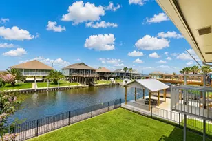 135 Sand Shoals Rd, Freeport, TX 77541 - Photo 4