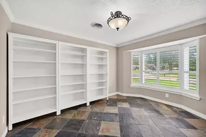 4402 Lorinda Drive, Houston, TX 77018 - Photo 8
