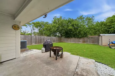1916 41st Avenue N, Texas City, TX 77590 - Photo 12