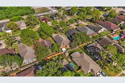 8118 Vista Del Sol Drive, Houston, TX 77083 - Photo 30