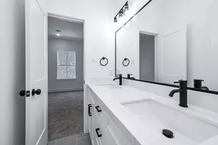 1511 Euel St, Houston, TX 77009 - Photo 18