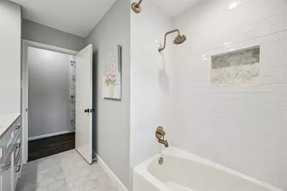 10714 Piping Rock Lane, Houston, TX 77042 - Photo 34