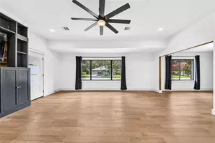 5439 Kinglet St, Houston, TX 77096 - Photo 4