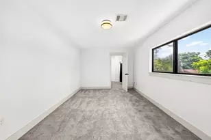5439 Kinglet St, Houston, TX 77096 - Photo 26