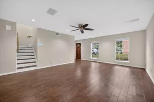 14328 Misty Meadow Ln, Houston, TX 77079 - Photo 10