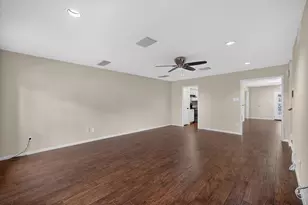 14328 Misty Meadow Ln, Houston, TX 77079 - Photo 8
