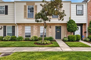 14328 Misty Meadow Ln, Houston, TX 77079 - Photo 2