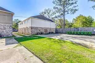 702 Lyle W Ave, Cleveland, TX 77327 - Photo 18