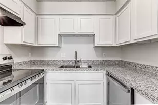 702 Lyle W Ave, Cleveland, TX 77327 - Photo 10