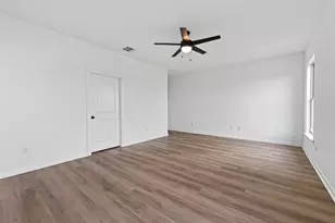 10722 Sky Crk Ln, Beasley, TX 77417 - Photo 34