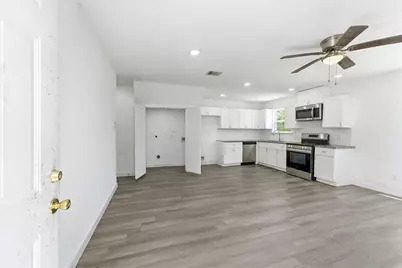 9405 Madera Road, Houston, TX 77078 - Photo 1