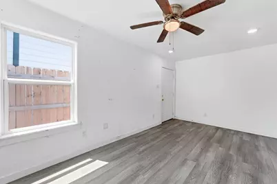 9405 Madera Road, Houston, TX 77078 - Photo 2