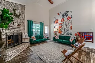 718 Regency Ct, Friendswood, TX 77546 - Photo 4