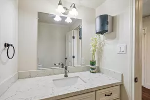 1615 Grand Valley Dr, Houston, TX 77090 - Photo 8