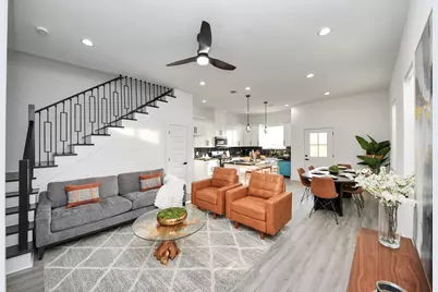 8533 Amadwe Unit A/B Street, Houston, TX 77051 - Photo 6