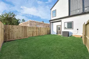 8533 Amadwe Unit A/B St, Houston, TX 77051 - Photo 36