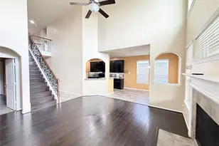 1242 S Maple Dr, Katy, TX 77493 - Photo 8