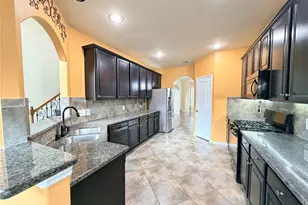 1242 S Maple Dr, Katy, TX 77493 - Photo 10