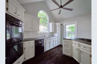 717 Sue Barnett Drive, Houston, TX 77018 - Photo 4