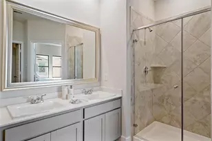 4423 Santorini Ln, Houston, TX 77045 - Photo 6