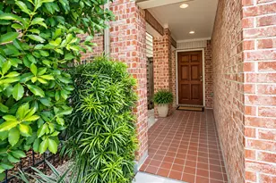 3645 Main Plaza Dr, Houston, TX 77025 - Photo 12