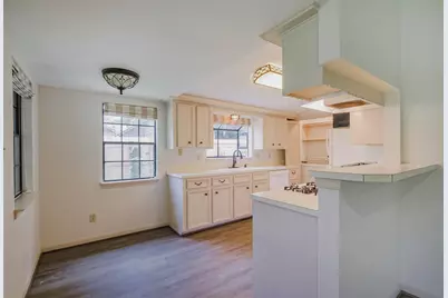 709  1/2 W 34th Street, Houston, TX 77018 - Photo 8