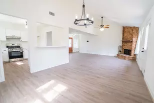 12807 Venice Ln, Stafford, TX 77477 - Photo 4