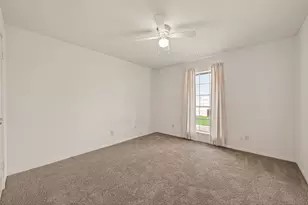 9641 Hollock St, Houston, TX 77075 - Photo 10