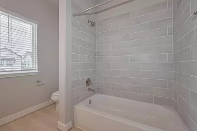 8933 Grovner Place, Houston, TX 77055 - Photo 36