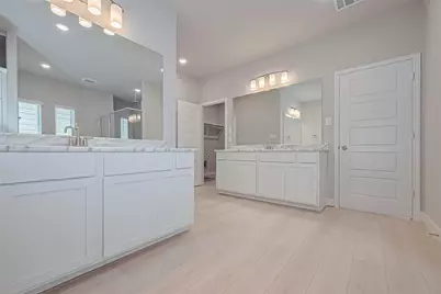 8933 Grovner Place, Houston, TX 77055 - Photo 24