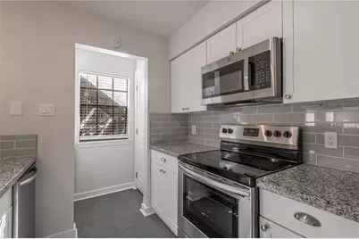 2401 Sycamore Avenue #E2, Huntsville, TX 77340 - Photo 8