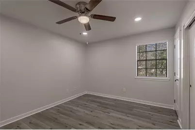 2401 Sycamore Avenue #E2, Huntsville, TX 77340 - Photo 16