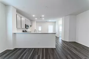 3527 Prairie Rose Trl, Angleton, TX 77515 - Photo 10
