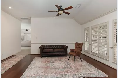 175 W Bristol Oak Circle, The Woodlands, TX 77382 - Photo 6