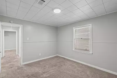 1916 N Logan Street, Texas City, TX 77590 - Photo 16